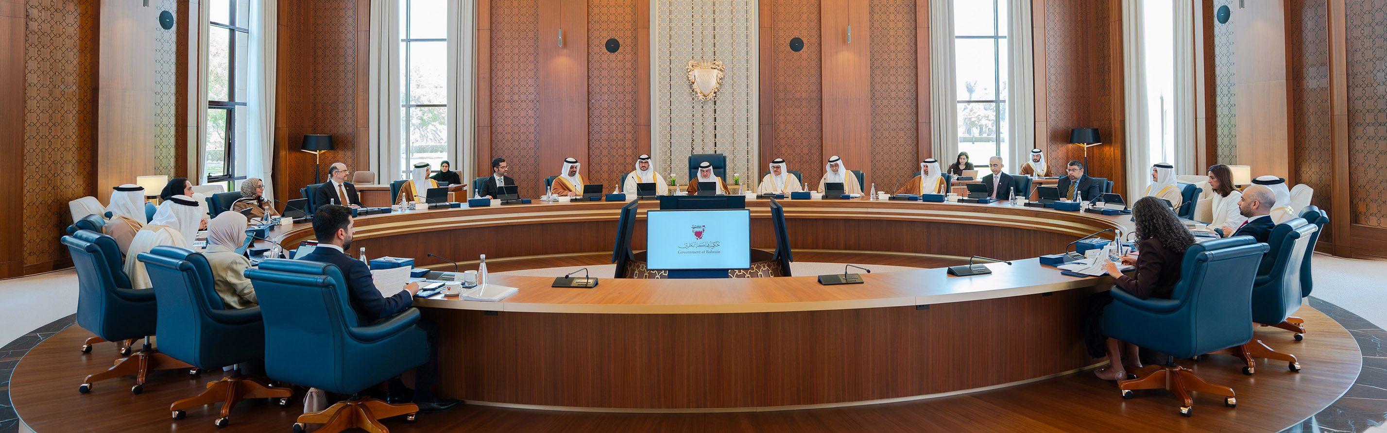 سمو ولي العهد رئيس مجلس الوزراء يترأس الاجتماع الاعتيادي الأسبوعي لمجلس الوزراء